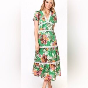 Adelyn Rae Green Floral V-Neck Tiered Maxi Dress
